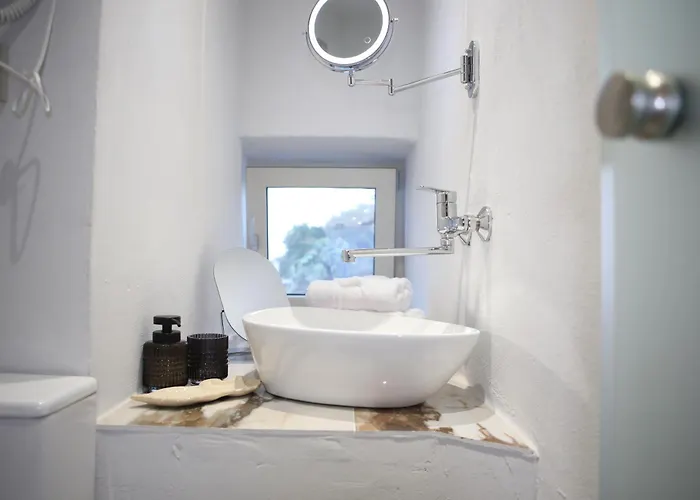 Holiday home Clock House