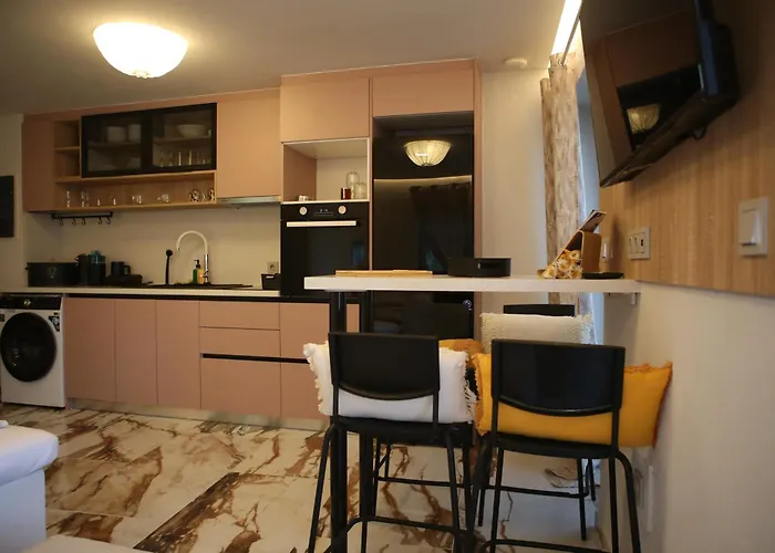 Holiday home Clock House *