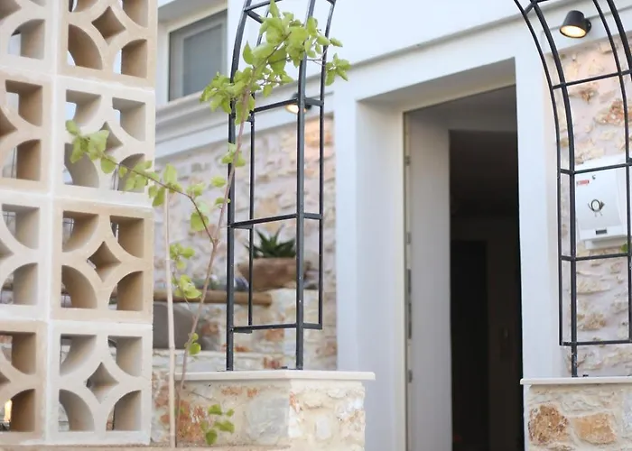 Clock House Holiday home *