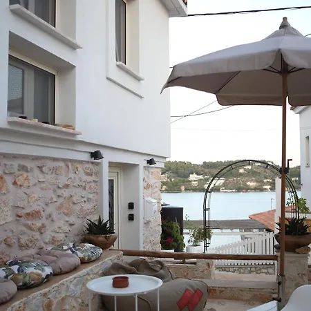 別荘 Clock House *