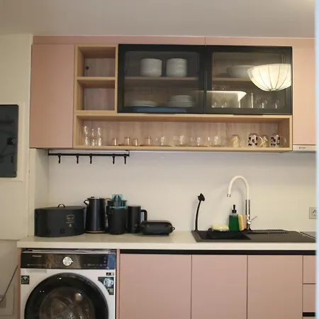 別荘 Clock House スキアトスタウン